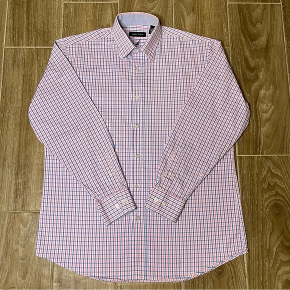 Nautica Men’s Relaxed-Fit Plaid Button-Down Oxford Shirt Size M (15-1/2, 32/33) - Picture 1 of 4